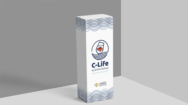 C Life Ein Goldfisch erscheint in einem Glas|C Life Ein Goldfisch erscheint in einem Glas|C Life Ein Goldfisch erscheint in einem Glas