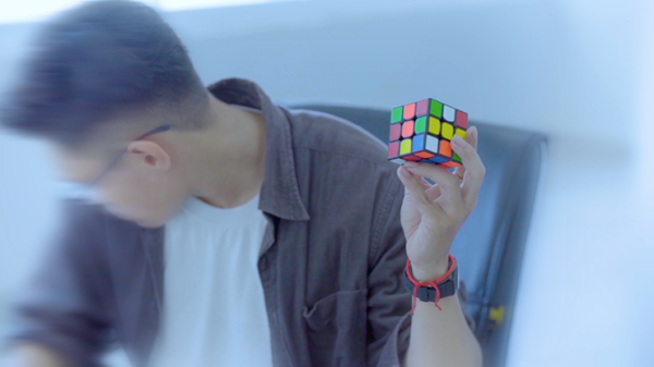 Mystery Formula by PHUC LD & Zihu - 4 Zaubertricks mit Rubiks Cube Zauberwürfel